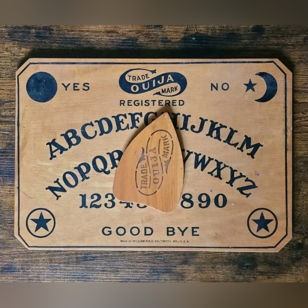Vintage Ouija board - 1911-1914 With Planchette -  William Fuld -  Very RARE!